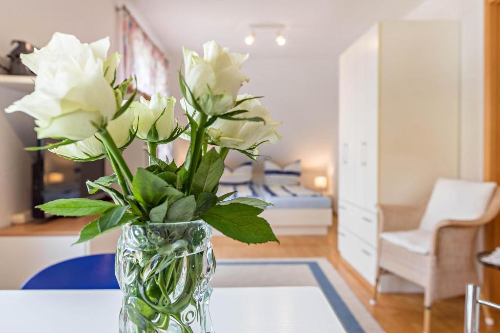 Ferienwohnung Ingrid Heyes room 3